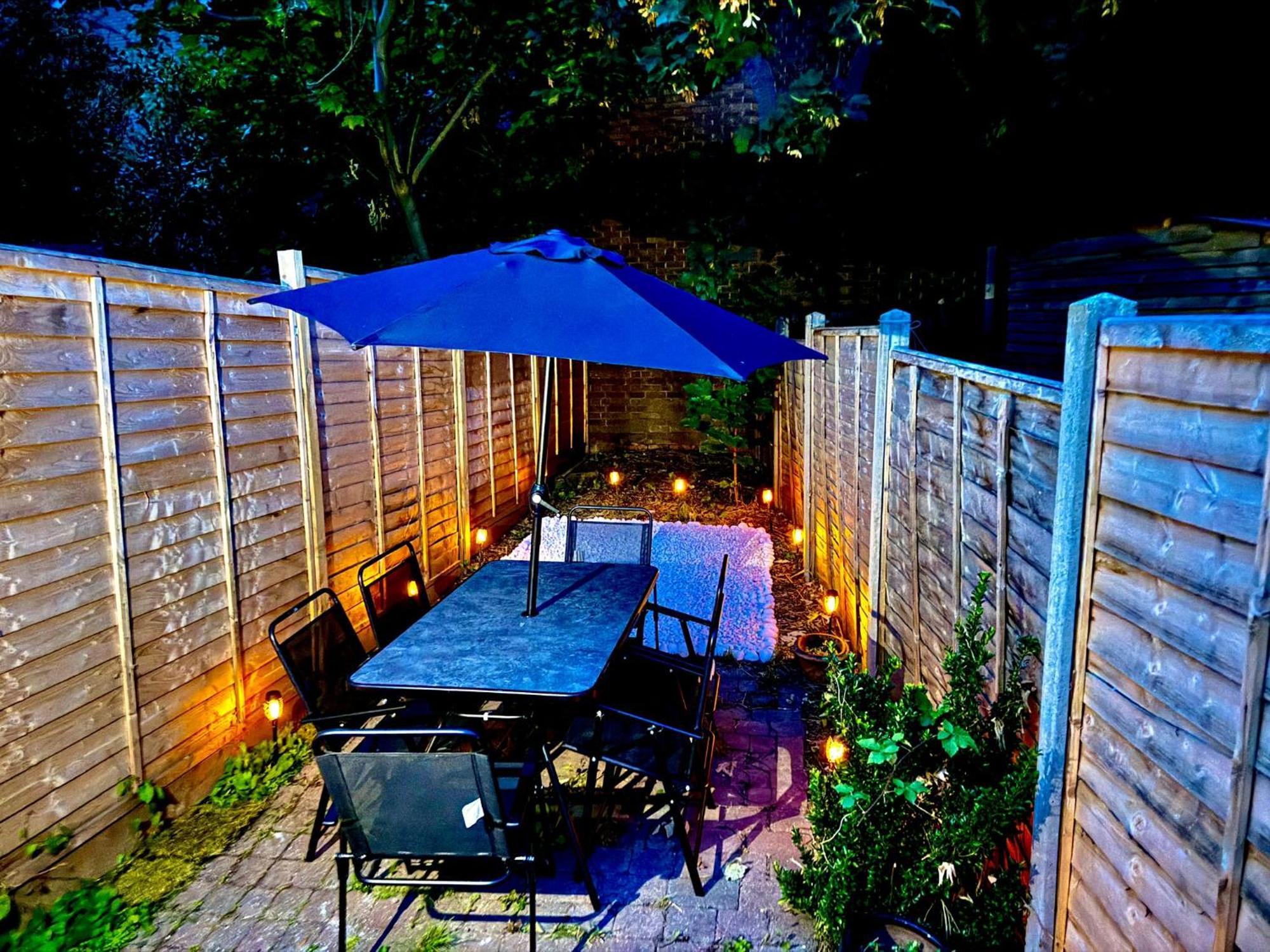 Three Bedroom House By Peacegrove Homes Short Lets & Serviced Accommodation Brighton With Free Wifi & Pet Friendly Екстериор снимка