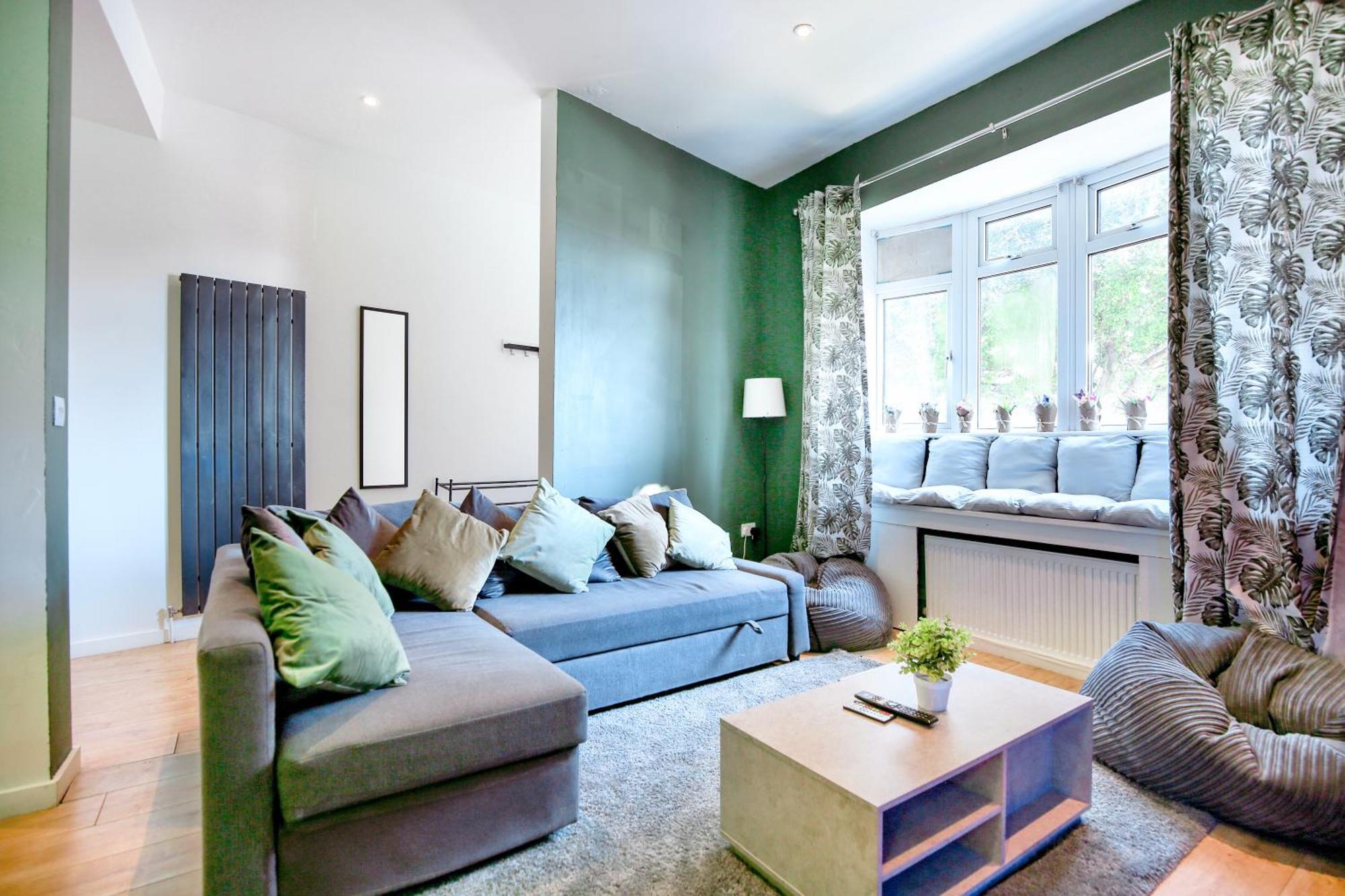 Three Bedroom House By Peacegrove Homes Short Lets & Serviced Accommodation Brighton With Free Wifi & Pet Friendly Екстериор снимка